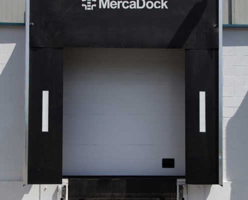 Mercadock_Puerta_Seccional_Abrigo_Muelle_De_Carga03